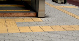 Тактильная плитка ПВХ в Шахтах - купить от 760 руб. в ТротуарнаяПлитка