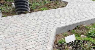 Профессиональная укладка брусчатки в Шахтах в октябре