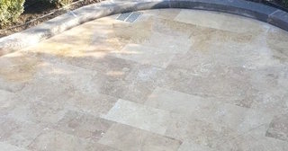 Укладка камня на бетонное основание в Шахтах - цена от 977 руб.