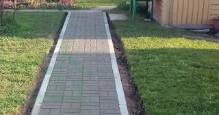 Укладка садовых дорожек в Шахтах: стоимость от 977 руб. от ТротуарнаяПлитка